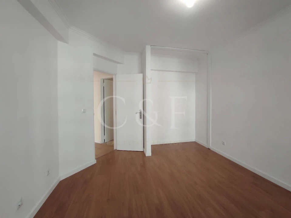 Apartamento T3 para Venda em Algueirão-Mem Martins Foto 29