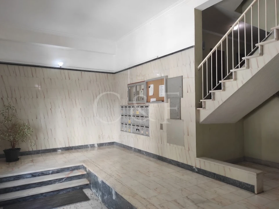 Apartamento T3 para Venda em Algueirão-Mem Martins Foto 33
