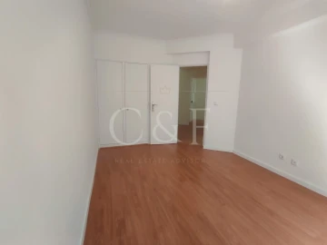 Apartamento T3 para Venda em Algueirão-Mem Martins