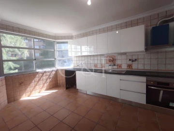 Apartamento T3 para Venda em Algueirão-Mem Martins