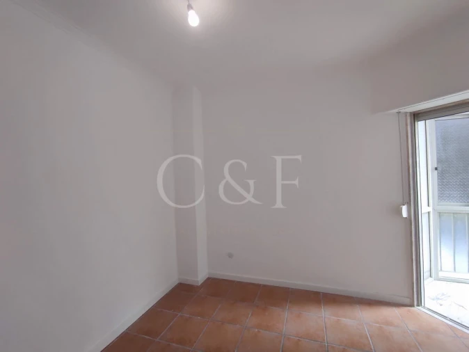 Apartamento T3 para Venda em Algueirão-Mem Martins Foto 22