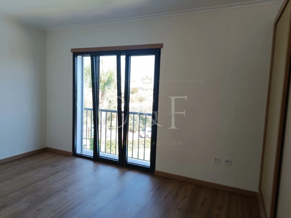 Moradia T3 para Venda em Guia Foto 18