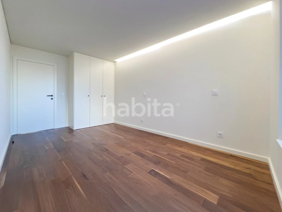 Apartamento T3 para Venda em Mafamude e Vilar do Paraíso Foto 18