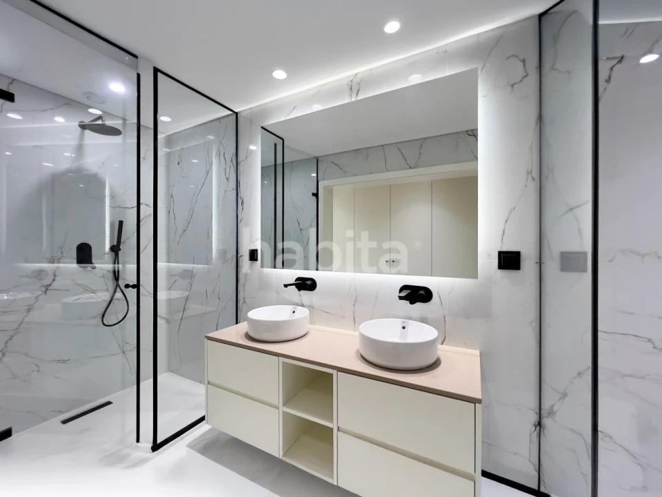 Apartamento T3 para Venda em Mafamude e Vilar do Paraíso Foto 8