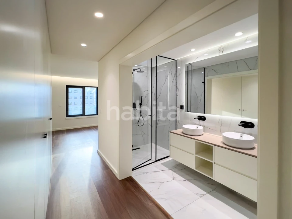 Apartamento T3 para Venda em Mafamude e Vilar do Paraíso Foto 7
