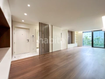 Apartamento T3 para Venda em Mafamude e Vilar do Paraíso