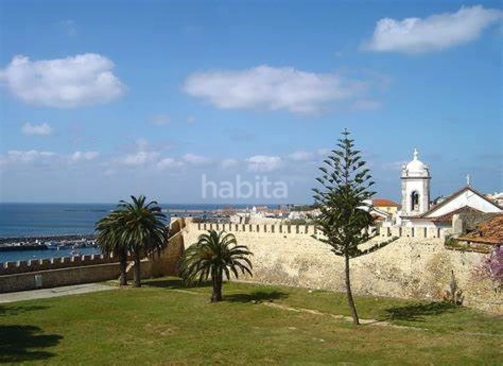 Apartamento T2 para Venda em Sines Foto 5