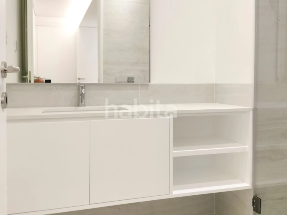 Apartamento T3 para Venda em Lordelo do Ouro e Massarelos Foto 16