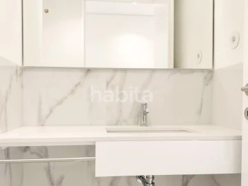 Apartamento T3 para Venda em Lordelo do Ouro e Massarelos