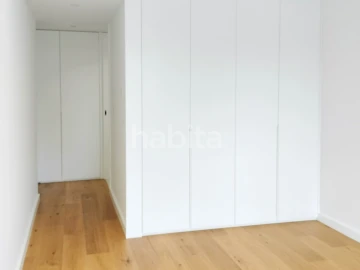 Apartamento T3 para Venda em Lordelo do Ouro e Massarelos