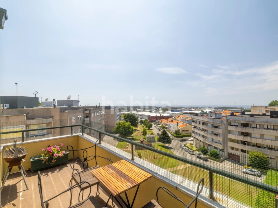 Apartamento T1 para Venda em Canelas Foto 1
