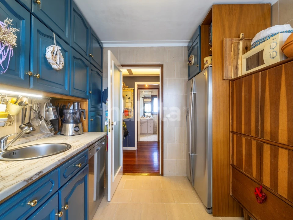 Apartamento T1 para Venda em Canelas Foto 5
