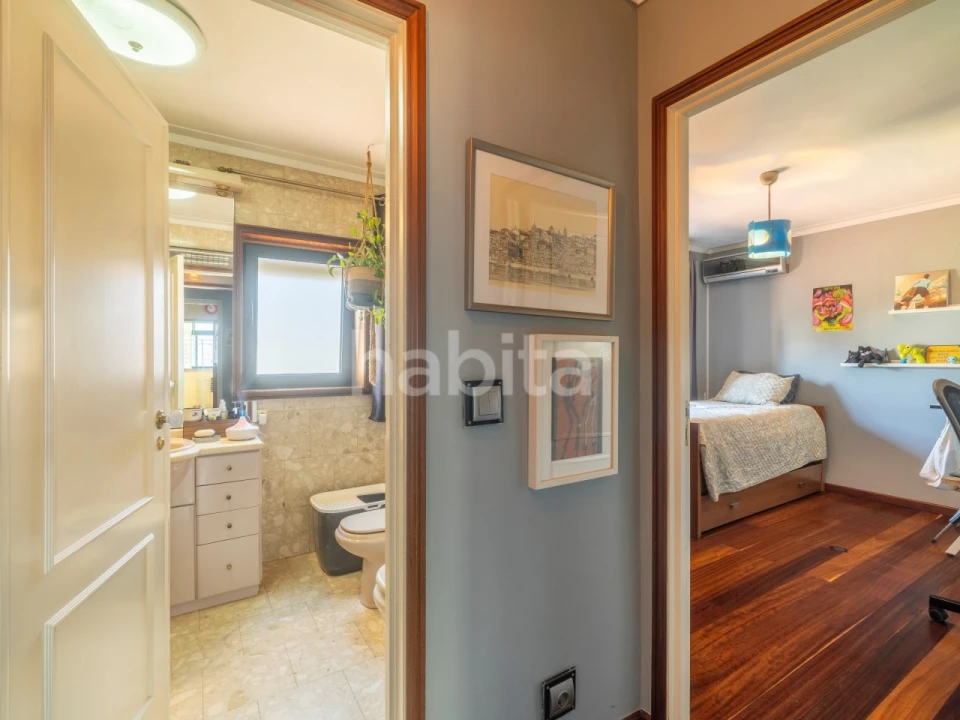 Apartamento T1 para Venda em Canelas Foto 18