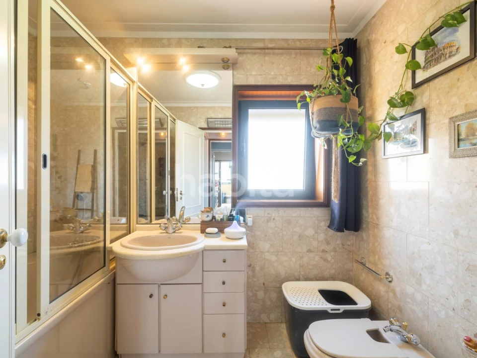 Apartamento T1 para Venda em Canelas Foto 21