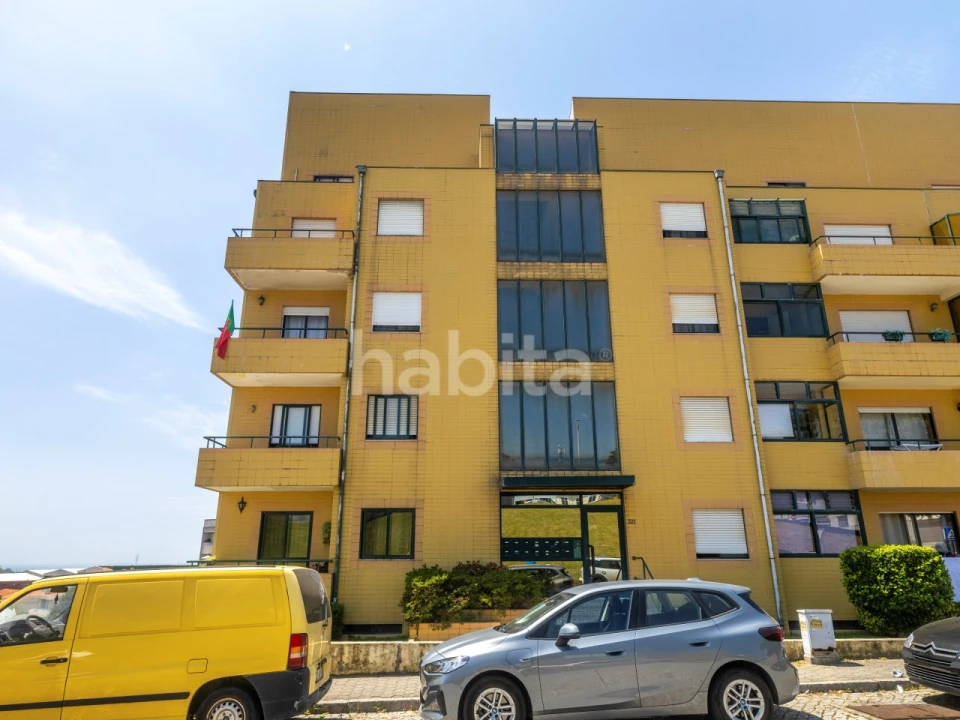 Apartamento T1 para Venda em Canelas Foto 28