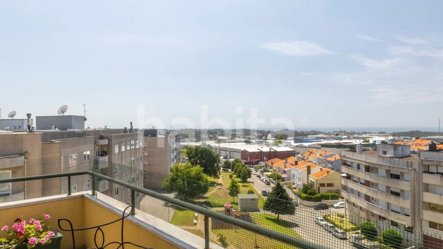 Apartamento T1 para Venda em Canelas