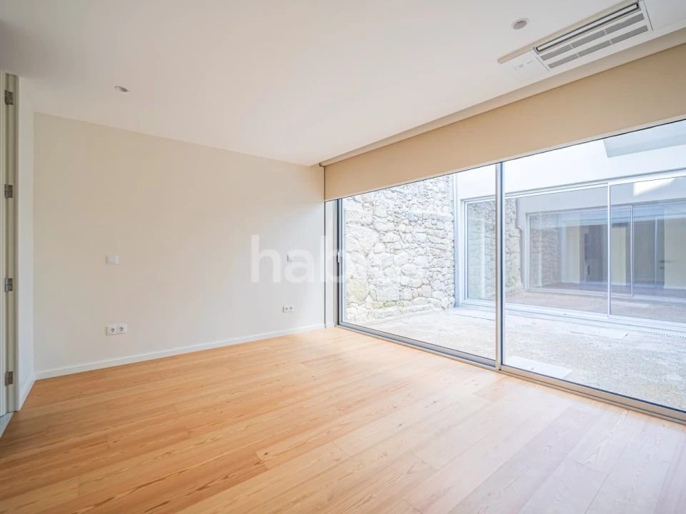 Apartamento T2 para Venda em Cedofeita, Santo Ildefonso, Sé, Miragaia, São Nicolau e Vitória Foto 17