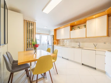 Apartamento T4 para Venda em Belém