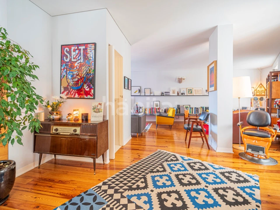 Apartamento T4 para Venda em Santo António Foto 1