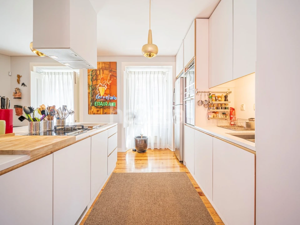 Apartamento T4 para Venda em Santo António Foto 5