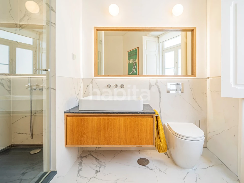 Apartamento T4 para Venda em Santo António Foto 27