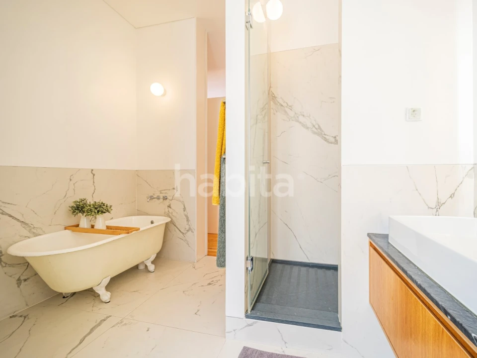 Apartamento T4 para Venda em Santo António Foto 28