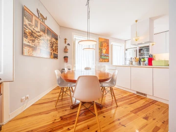 Apartamento T4 para Venda em Santo António