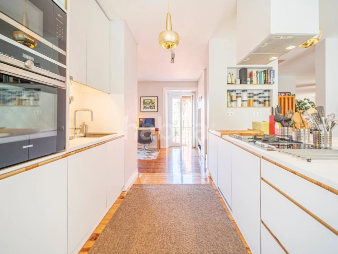 Apartamento T4 para Venda em Santo António Foto 6