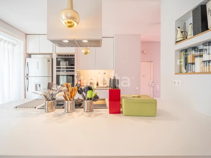 Apartamento T4 para Venda em Santo António Foto 8