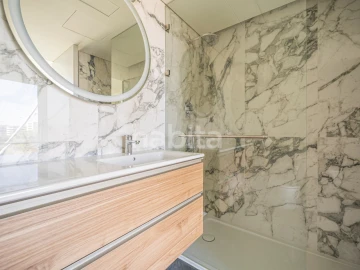 Apartamento para Venda em Areeiro