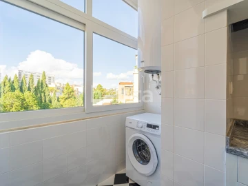Apartamento T2 para Arrendamento em Estrela