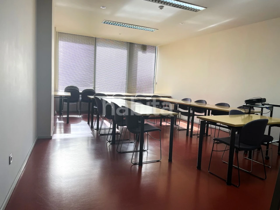 Escritório para Arrendamento em Lordelo do Ouro e Massarelos Foto 9