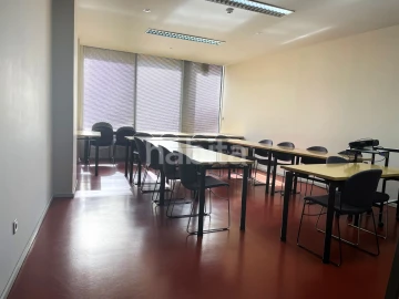 Escritório para Arrendamento em Lordelo do Ouro e Massarelos