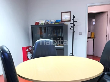 Escritório para Arrendamento em Lordelo do Ouro e Massarelos