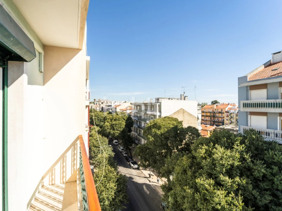 Apartamento T3 para Arrendamento em Arroios Foto 2