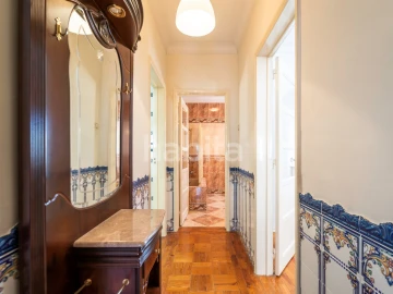Apartamento T3 para Arrendamento em Arroios