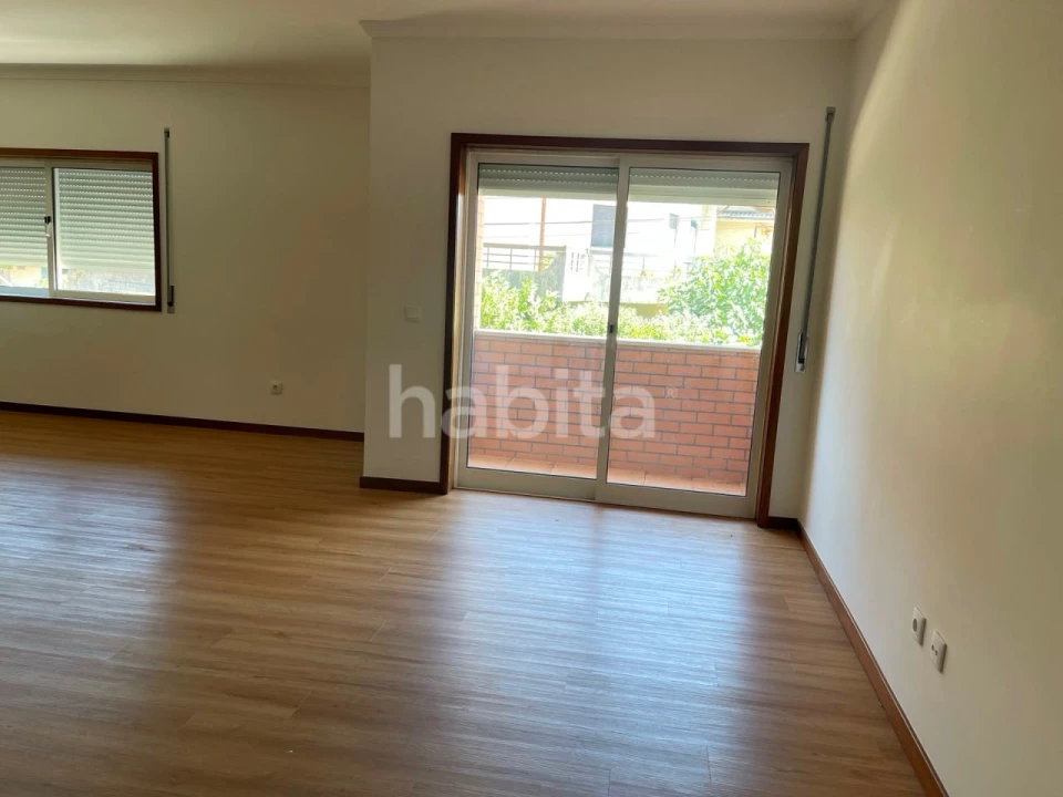 Apartamento T2 para Venda em Gandra Foto 3