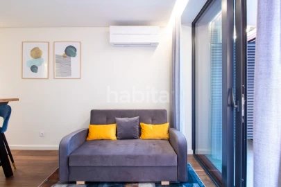 Apartamento T1 para Arrendamento em Mafamude e Vilar do Paraíso