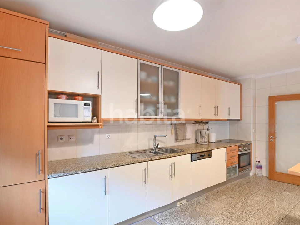 Apartamento T3 para Venda em Gulpilhares e Valadares Foto 14