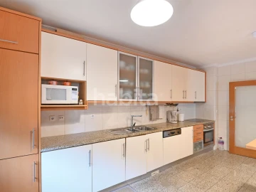Apartamento T3 para Venda em Gulpilhares e Valadares