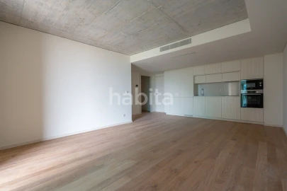 Apartamento T1 para Venda em Santa Clara e Castelo Viegas