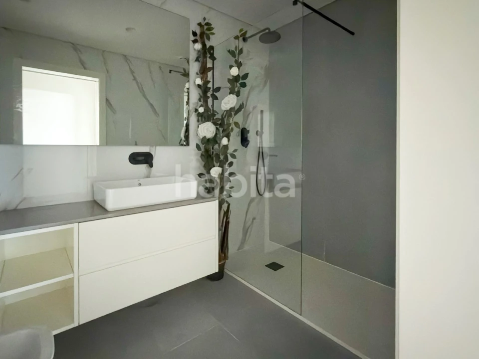 Apartamento T2 para Venda em Mafamude e Vilar do Paraíso Foto 3