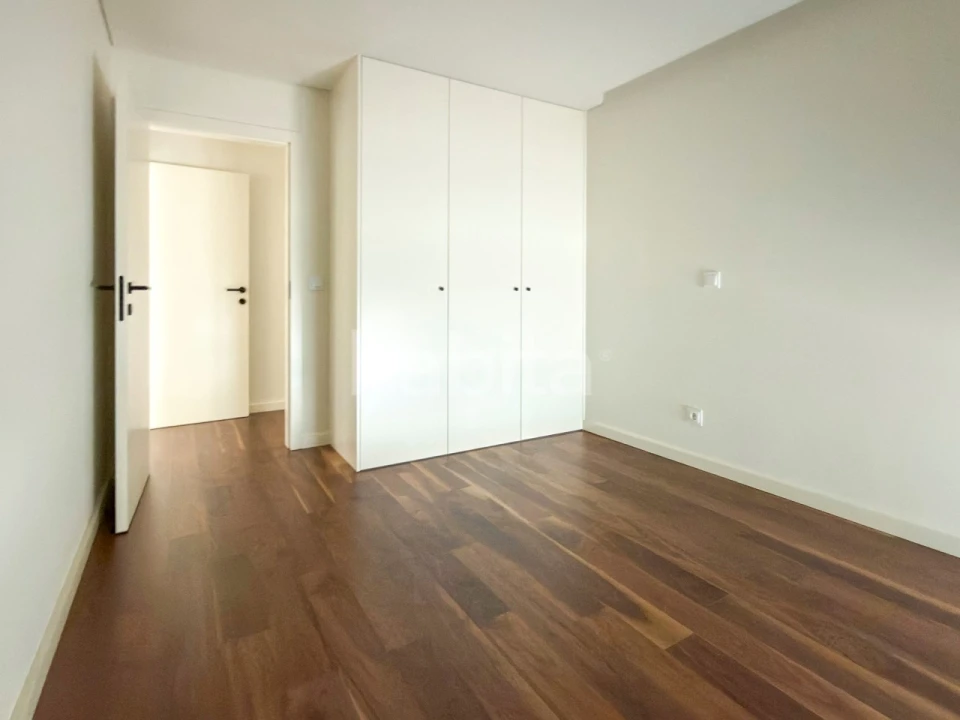 Apartamento T2 para Venda em Mafamude e Vilar do Paraíso Foto 11