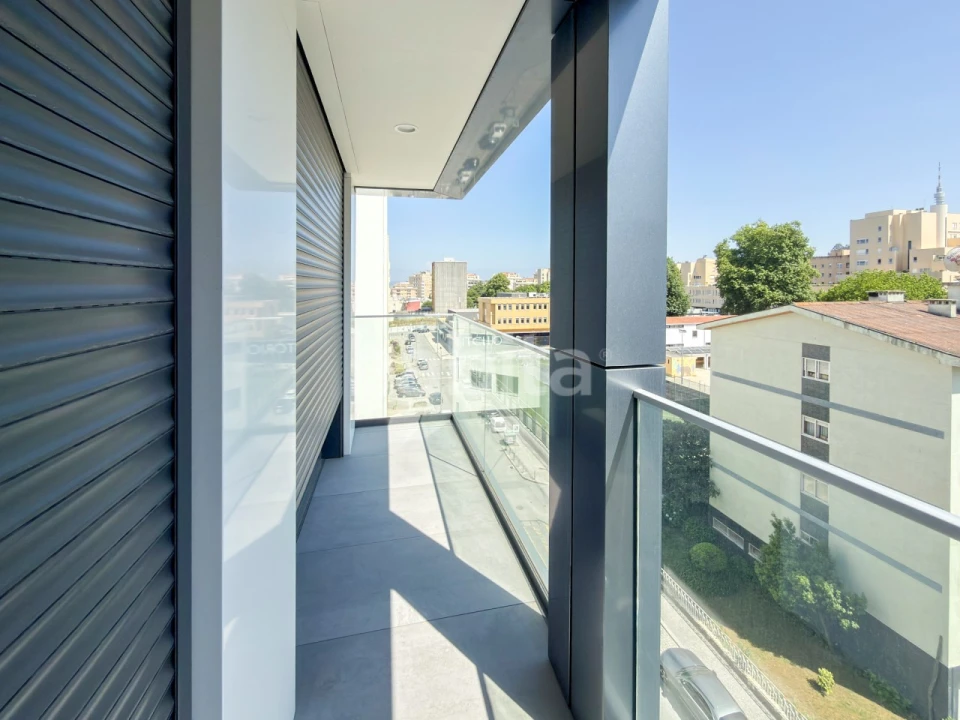 Apartamento T2 para Venda em Mafamude e Vilar do Paraíso Foto 12