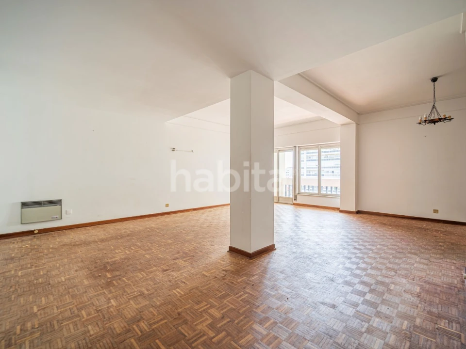 Apartamento T3 para Venda em Alvalade Foto 3