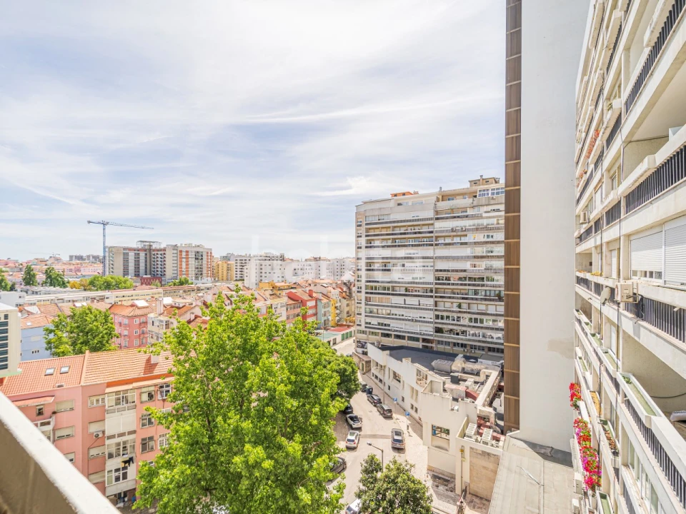 Apartamento T3 para Venda em Alvalade Foto 7