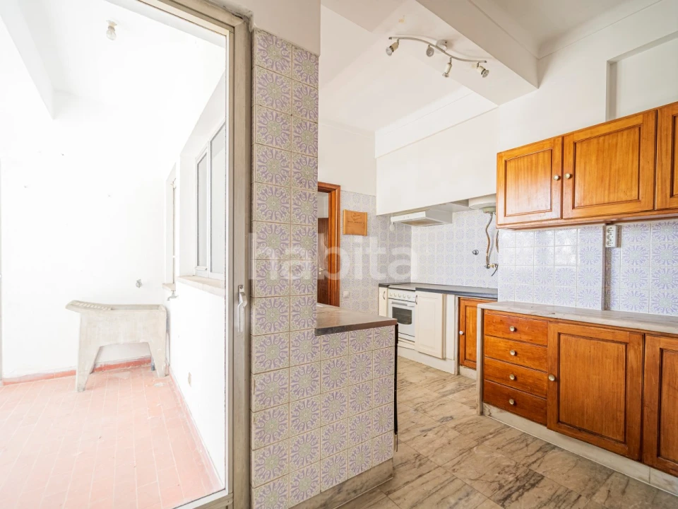 Apartamento T3 para Venda em Alvalade Foto 10