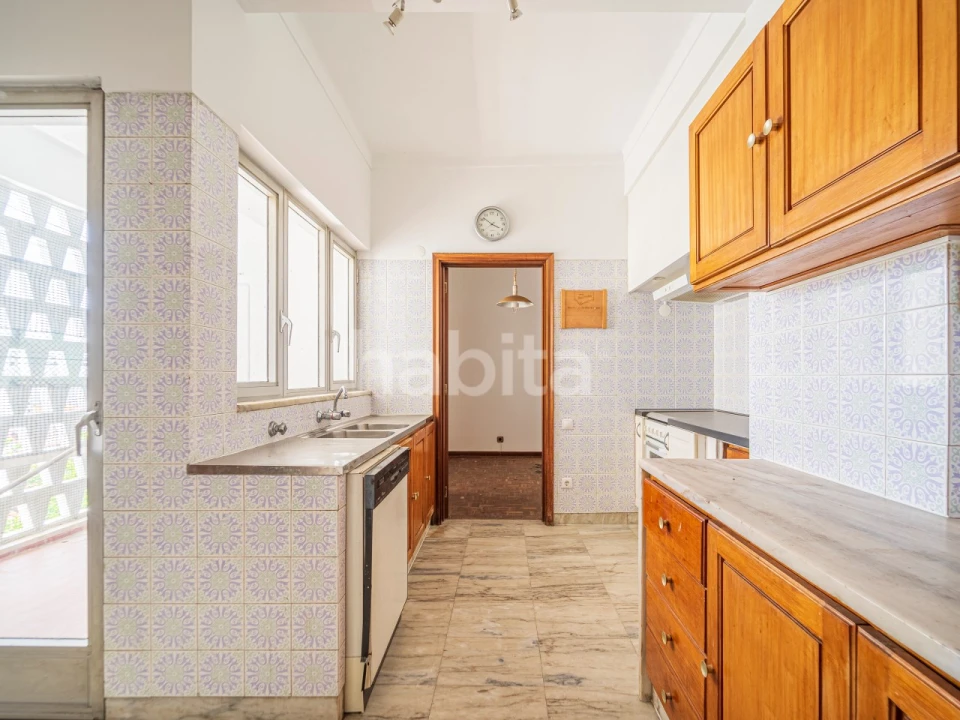 Apartamento T3 para Venda em Alvalade Foto 11