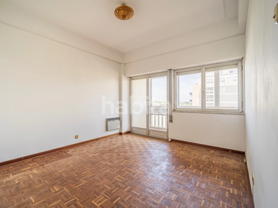 Apartamento T3 para Venda em Alvalade Foto 18