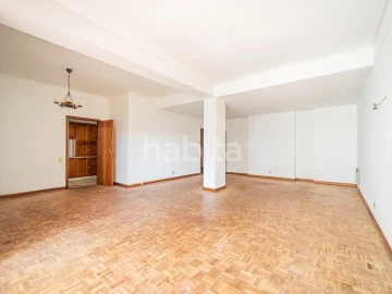 Apartamento T3 para Venda em Alvalade